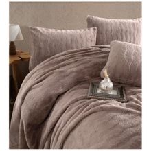 Product image of MANAMO FUR BLANKET 3 PCS LUXE SET საწოლის გადასაფარებლის ნაკრები