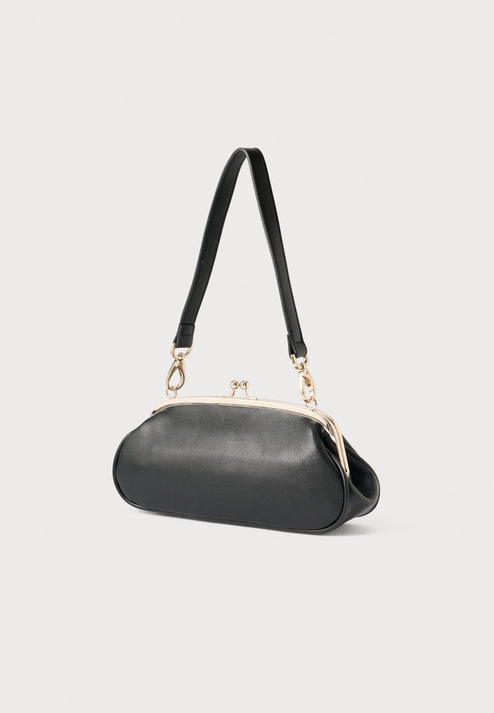 valentino-special-couture-khelchanta-photo-2