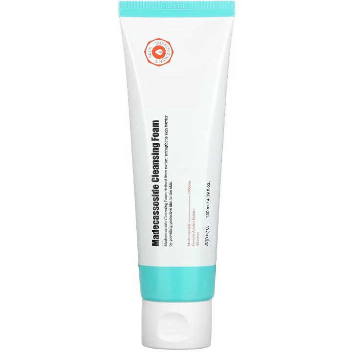 apieu-madecassoside-cleansing-foam-sakhis-gamtsmendi-qafi