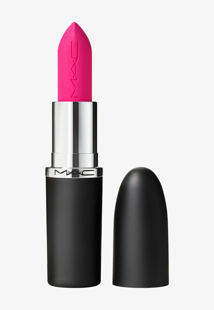 mac-macximal-silky-matte-lipstick-candy-yum-yum-tuchsatskhi