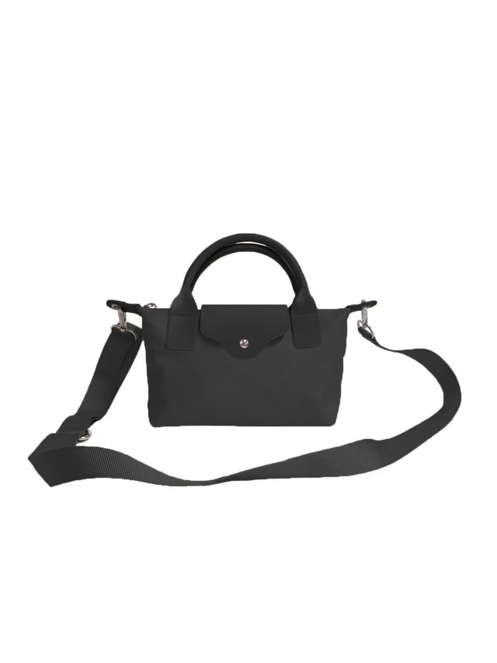 casual-commuter-handheld-crossbody-bagblack-chanta