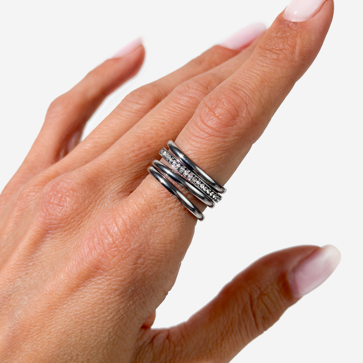 titanis-mooqrovili-bechedi