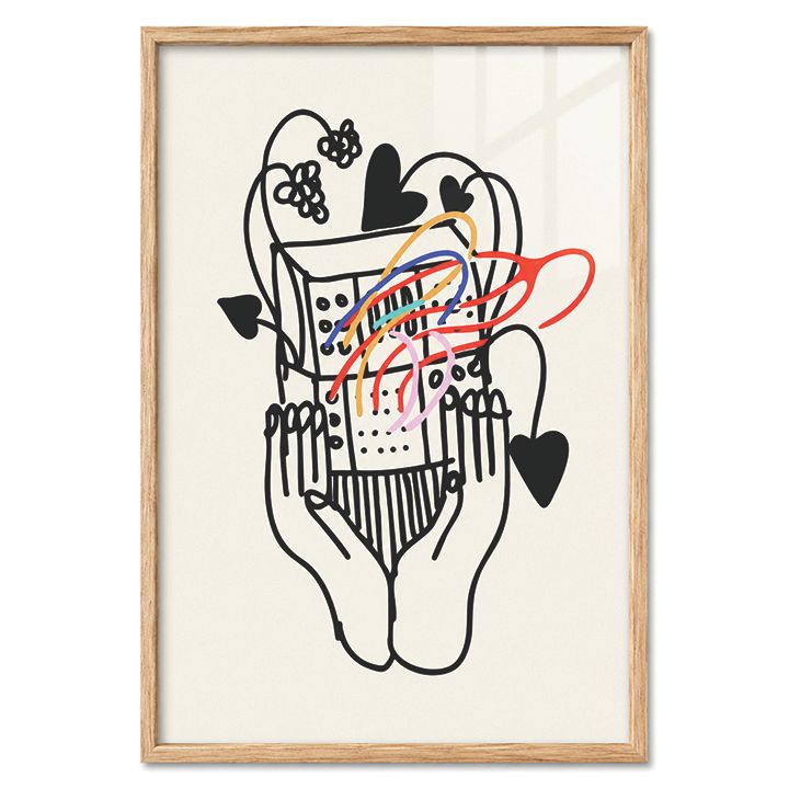 posteri-charchoti-between-hands-a3