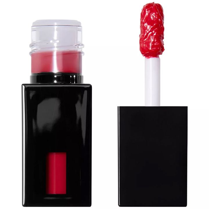 elf-glossy-lip-stain-fiery-red-tuchsatskhi