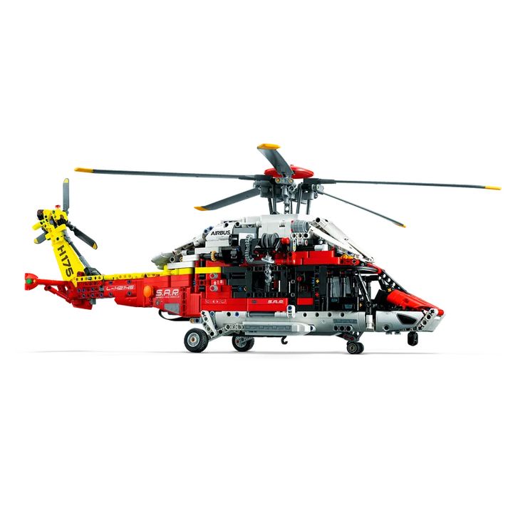 lego-technic-airbus-h175-rescue-helicopter-samashvelo-vertmfreni-photo-2
