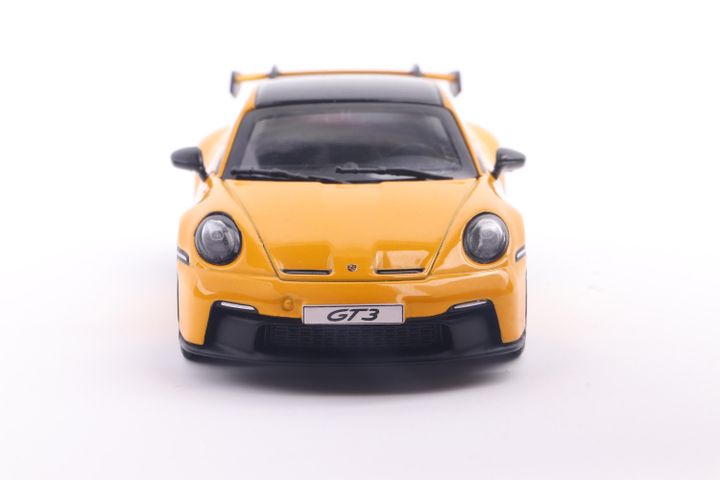 porshe-992-gt3-2023-klasikuri-modeli