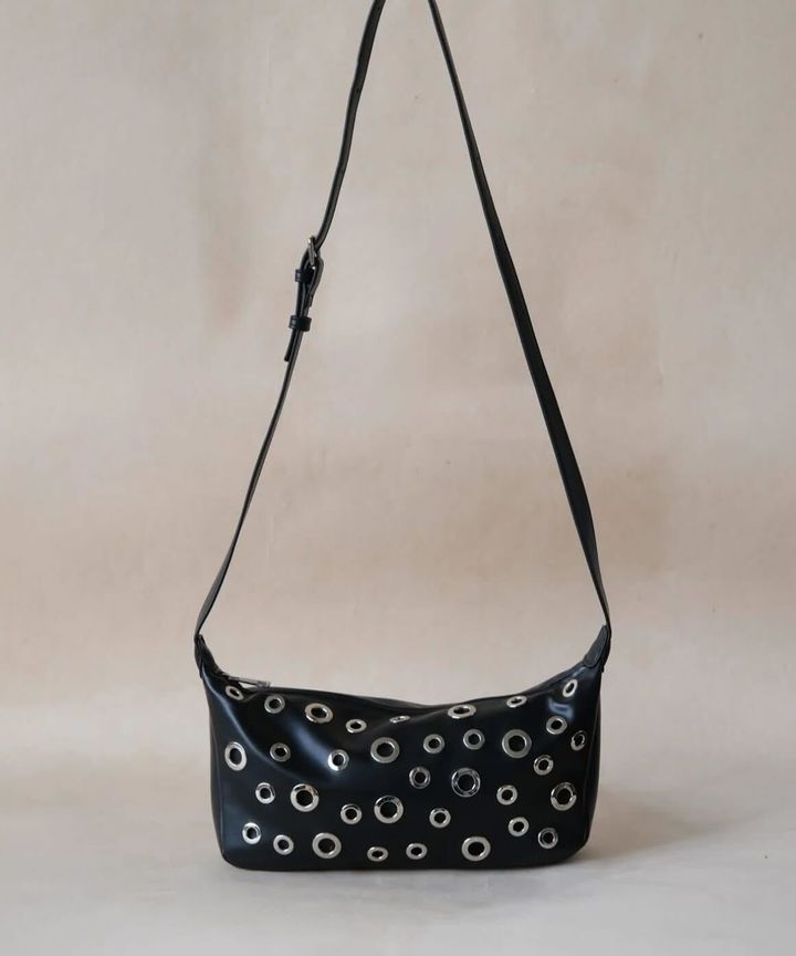 venti-qalis-shavi-chanta-photo-2