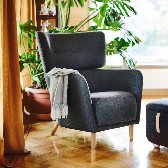 ikea-oskarshamn-00503671-gunnared-blackgrey-savardzeli-photo-2