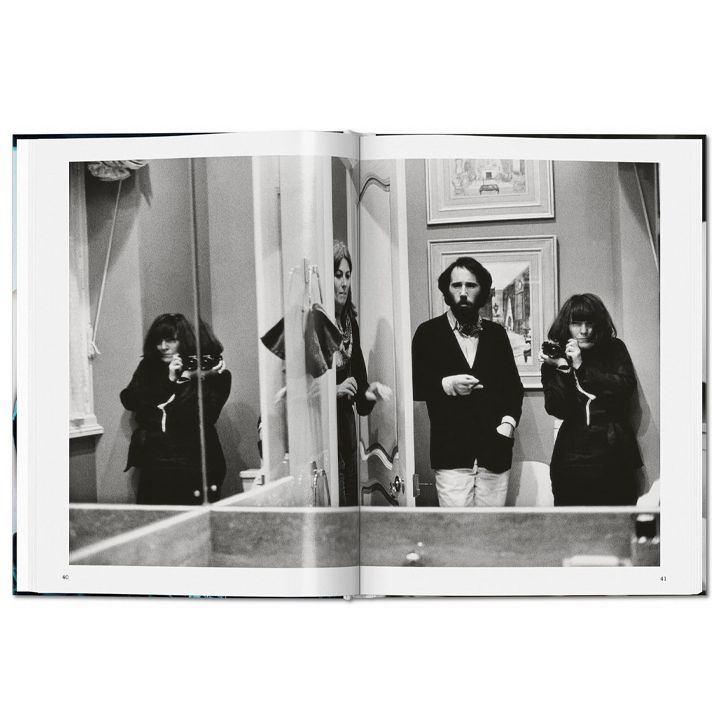 helmut-newton-alice-springs---helmut-newton-alice-springs-us-and-them-photo-4