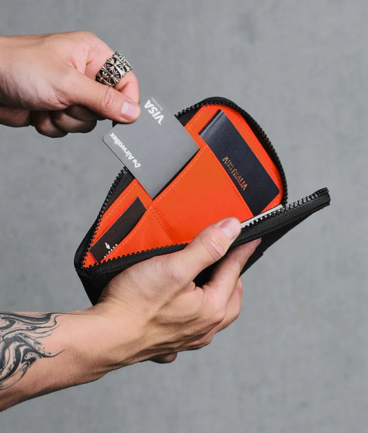 alpaka-zip-travel-wallet-black-axoflux-210d-safule-photo-2