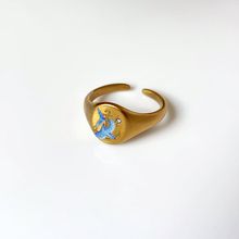 Product image of ოქროსფერი ბეჭედი ვეშაპით