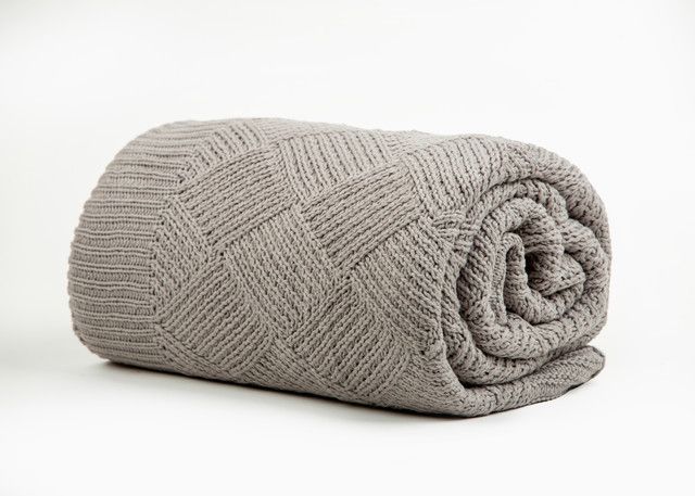 naqsovi-gadasafarebeli---diamond-knitted-bedspread-220x240-cm-grey