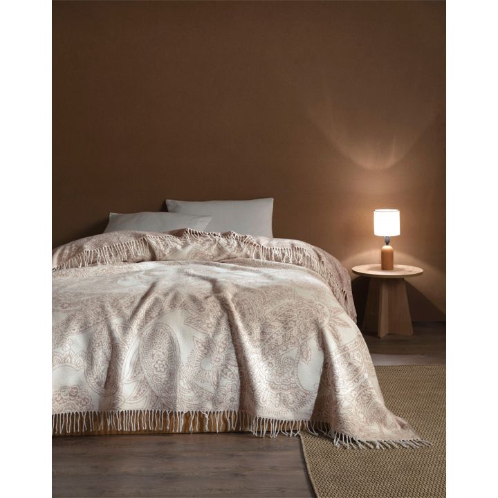 manamo-paisley-160x230sm-satsolis-gadasafarebeli-photo-3