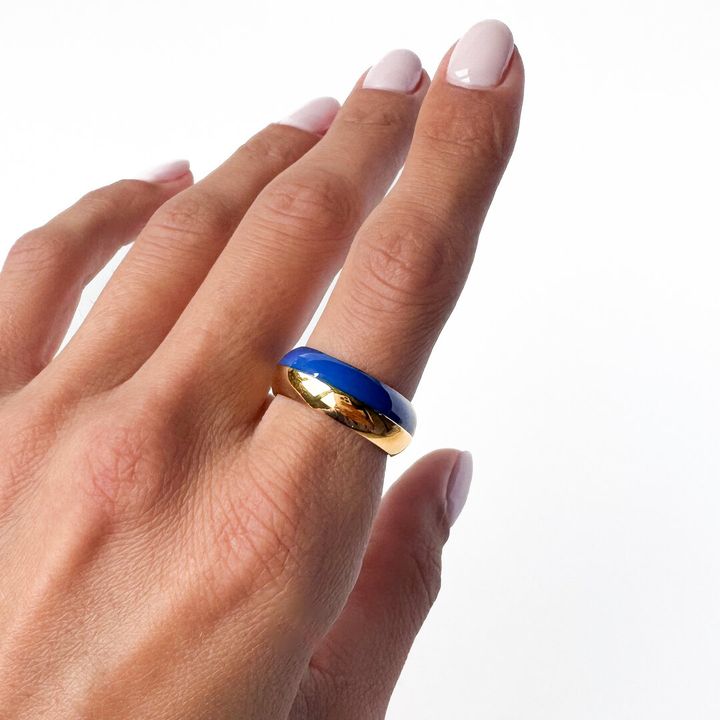 titanis-mooqrovili-lurji-bechedi