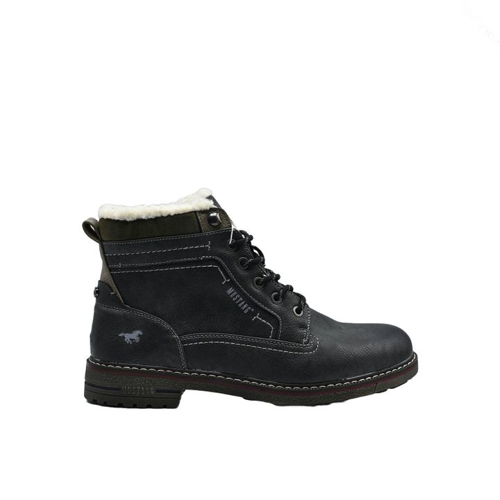 mustang-8372-mamakatsis-shuzi