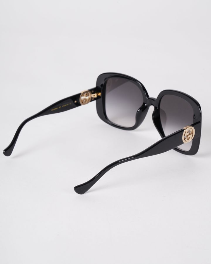 gucci-square-black-logo-sunglasses-mzis-satvale-photo-3