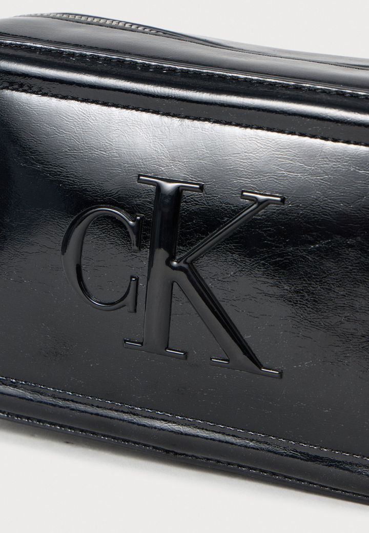 calvin-klein-shoulder-bag-qalis-chanta-photo-4