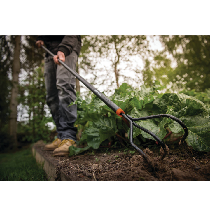 fiskars-solid-cultivator-kultivatori-photo-2