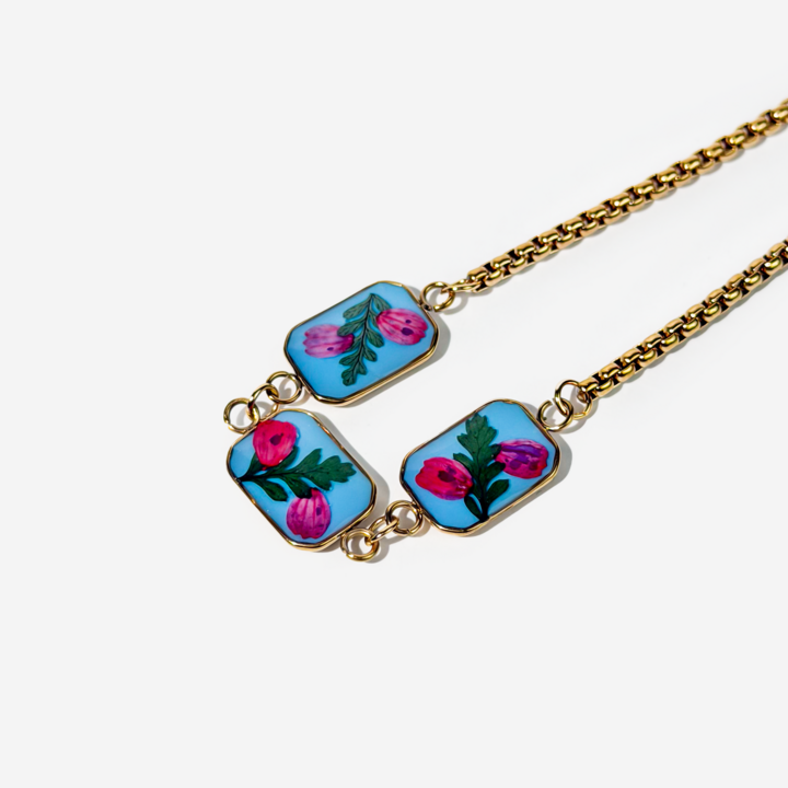 her-store-titanis-mooqrovili-samajuri-qvavilebit-photo-2