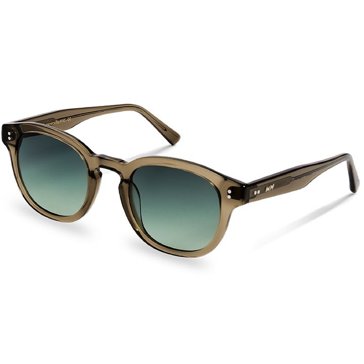 messy-weekend-bille-green-bottle