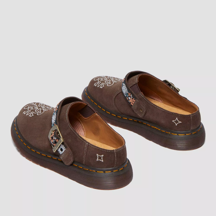 drmartens-qoveldghiuri-fekhsatsmeli-photo-4