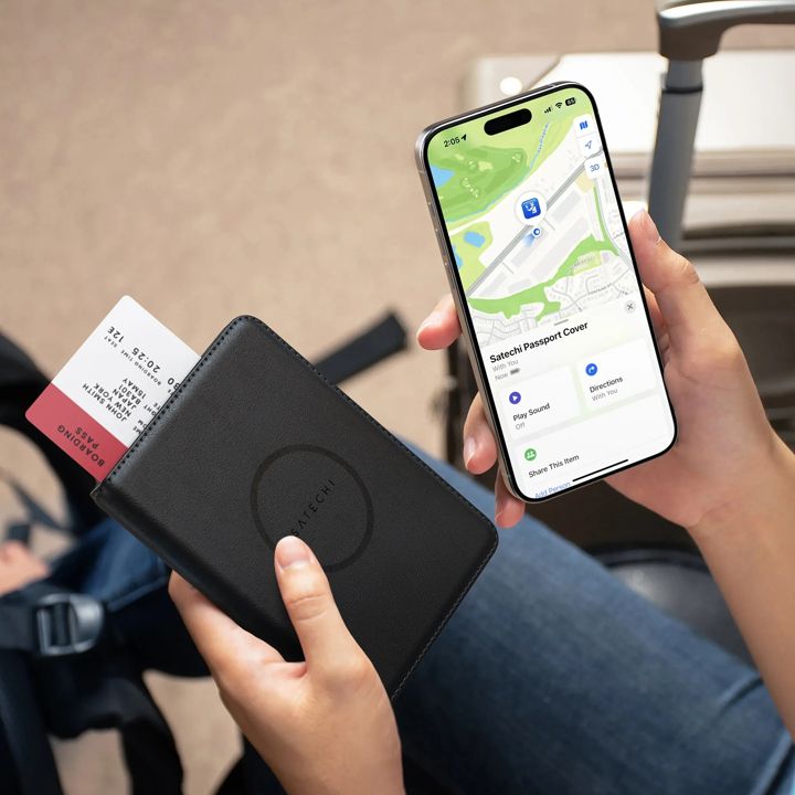 satechi-vegan-leather-passport-cover-with-find-my-sapasporte-photo-4