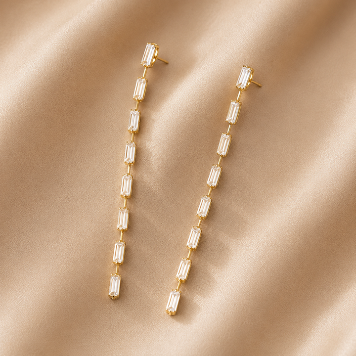 jewelish-aurelia-earrings-saqure-photo-2