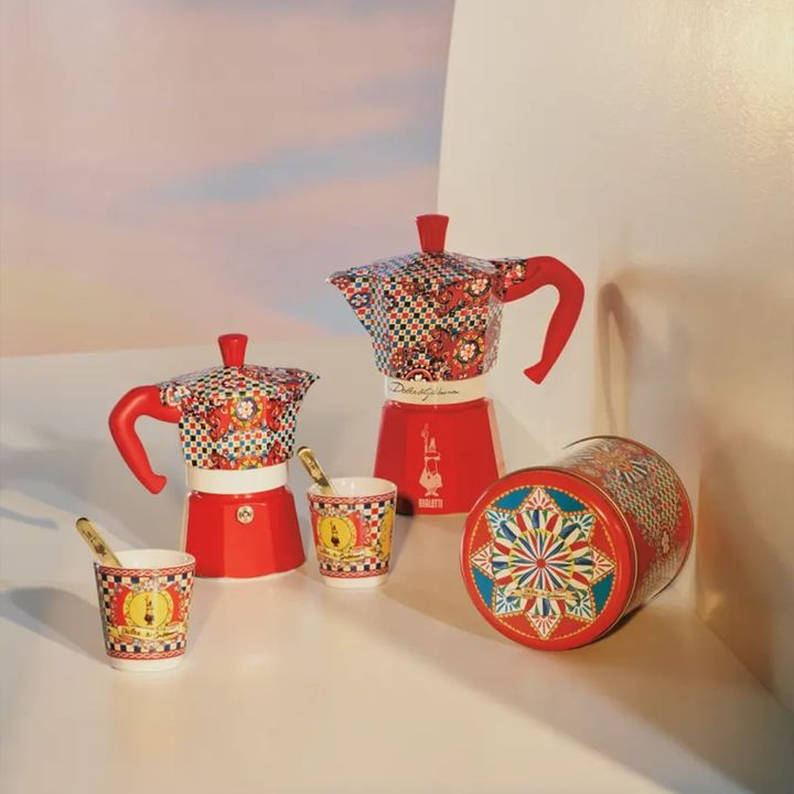 bialetti-dolce-gabbana-100438-qavis-madughara-samfinjniani-photo-4
