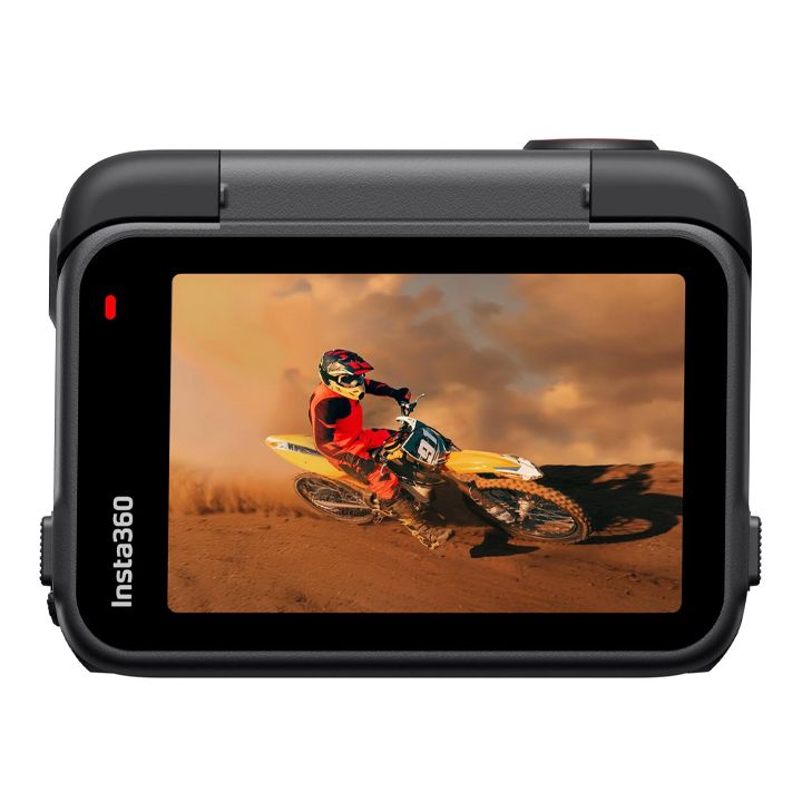 insta360-ace-pro-2-sportuli-kamera-photo-4