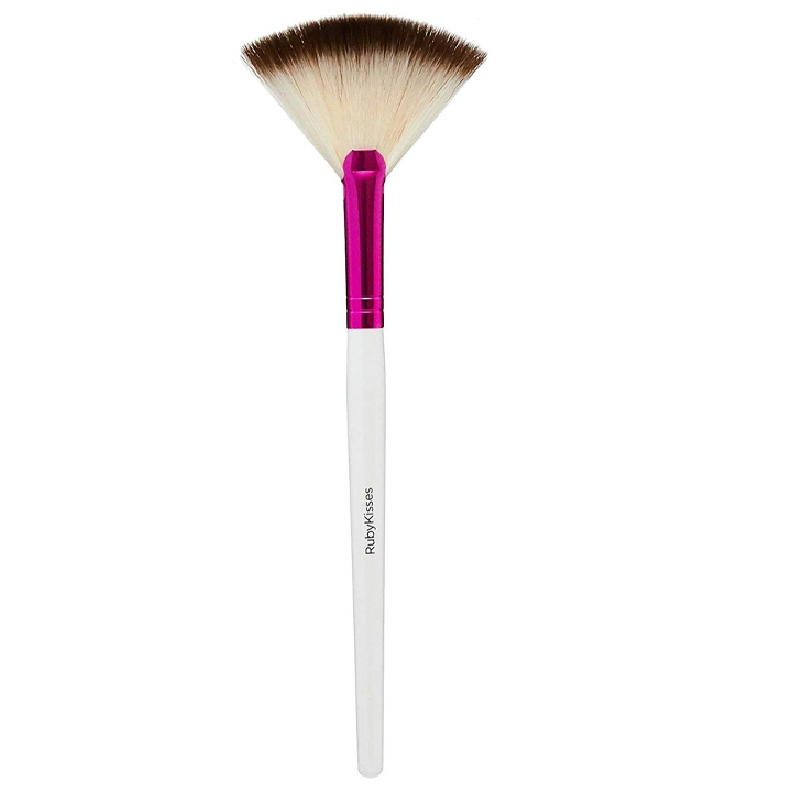 kiss-rk-makiazhis-funji