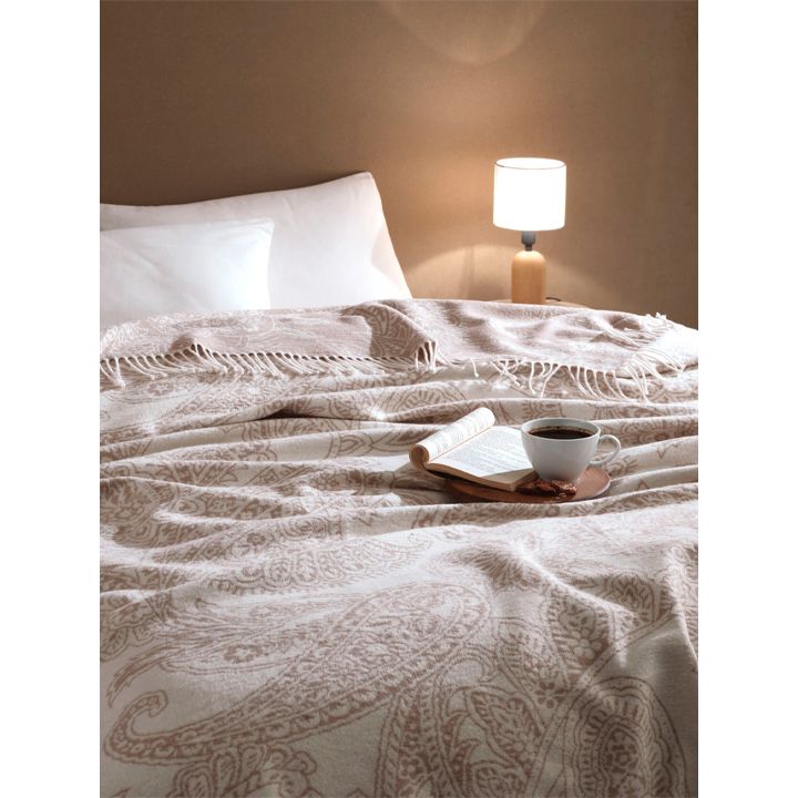 manamo-paisley-160x230sm-satsolis-gadasafarebeli-photo-2