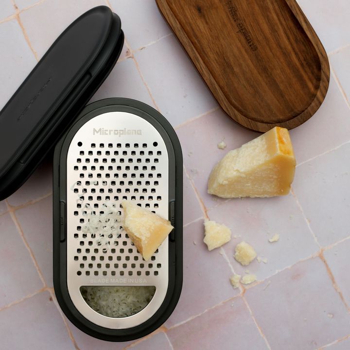 microplane-34700e-container-grater-after-d-sakhekhi-photo-3
