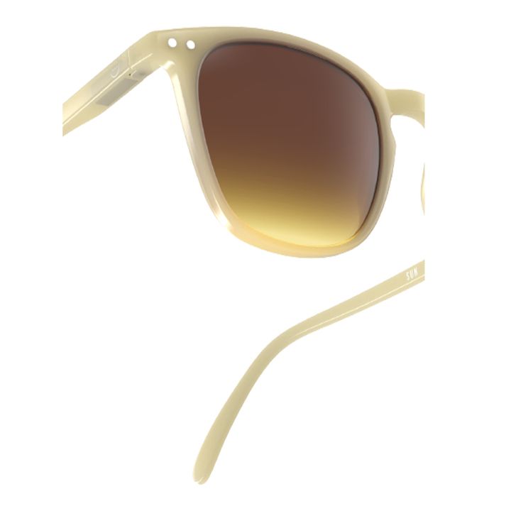 giggles-e-sun-glossy-ivory-satvale-photo-2