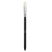 Product image of Dior Backstage Concealer Brush 13 ქონსილერის ფუნჯი