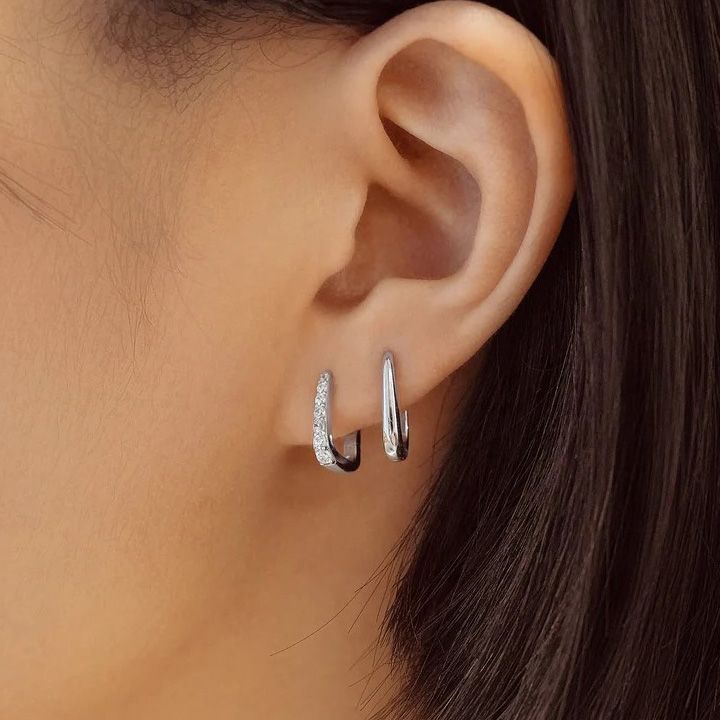 ania-haie-e059-09h-saqure-photo-2