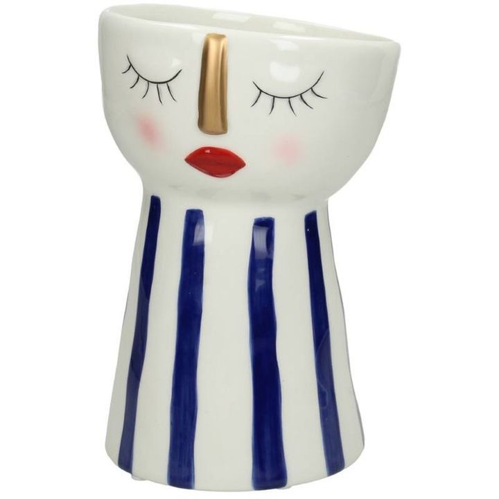 laboratory-my-home-qotani