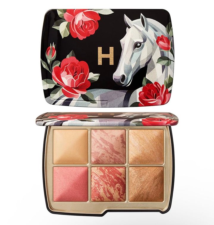 hourglass-ambient-lighting-edit-unlocked-horse-sakhis-palitra