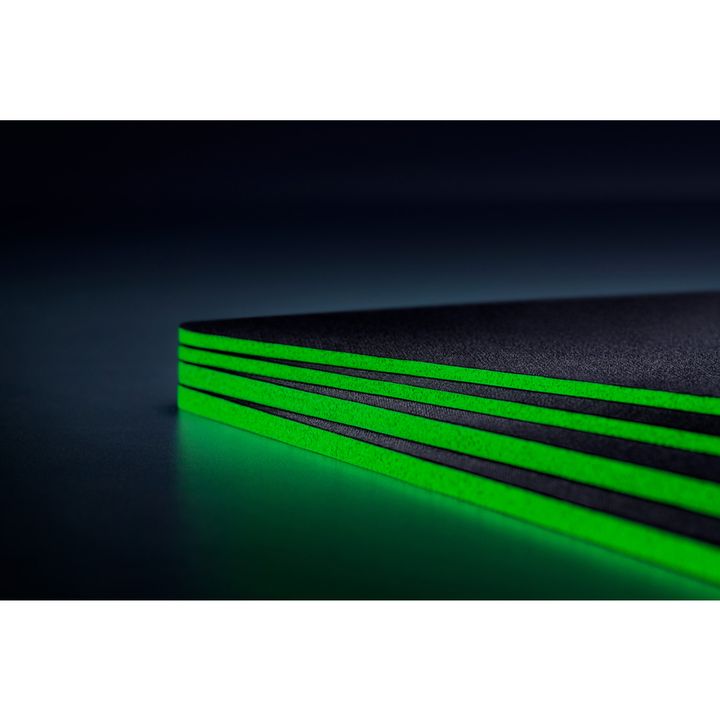 razer-gigantus-v2-mauspadi-photo-2