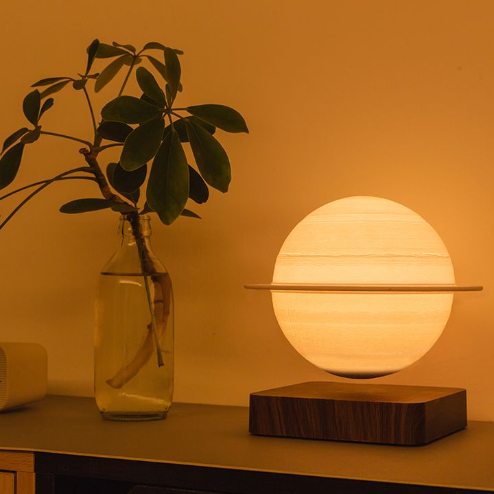 levitating-saturn-lamp-saturnis-magnituri-sanati-photo-2