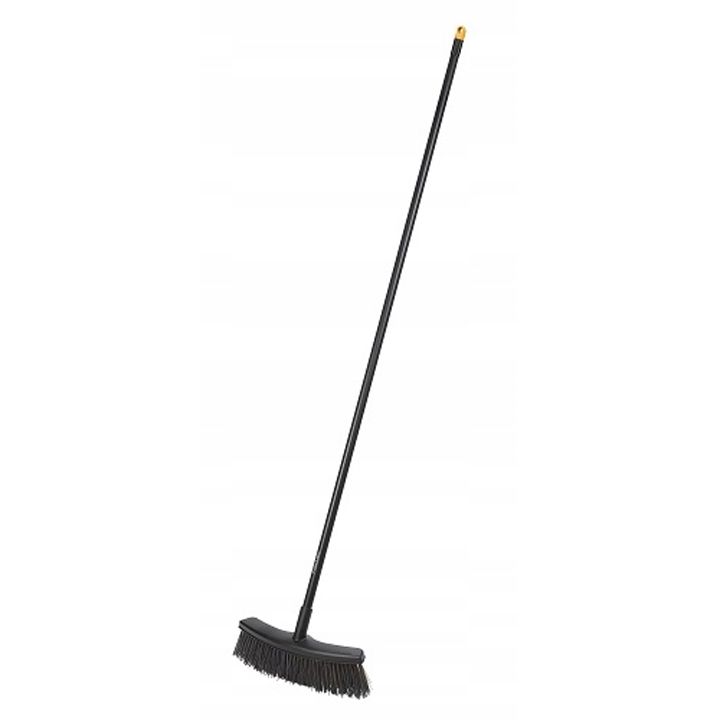 fiskars-solid-all-purpose-yard-broom-dk-ezos-mosaretskhi-jagrisi