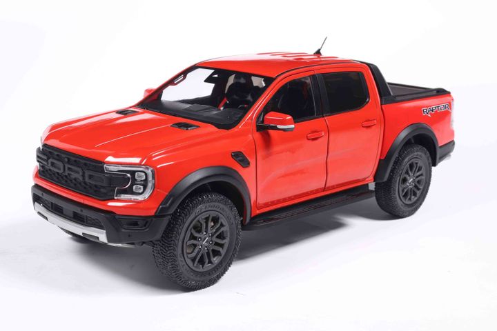 fordi-ranger-raptor-klasikuri-modeli