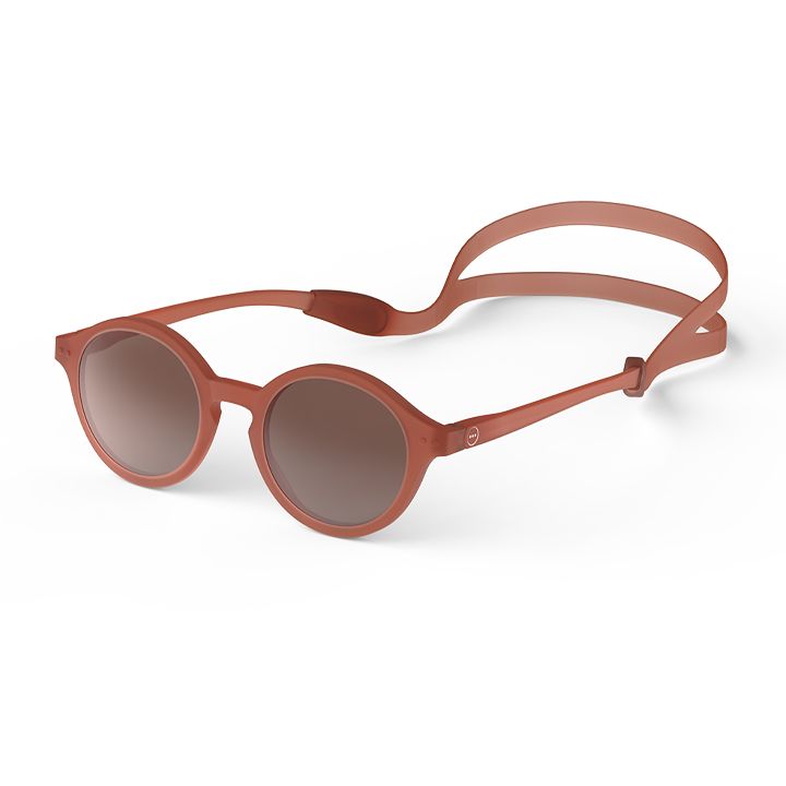 giggles-d-sun-kids-plus-scarlet-bavshvis-satvale-photo-3