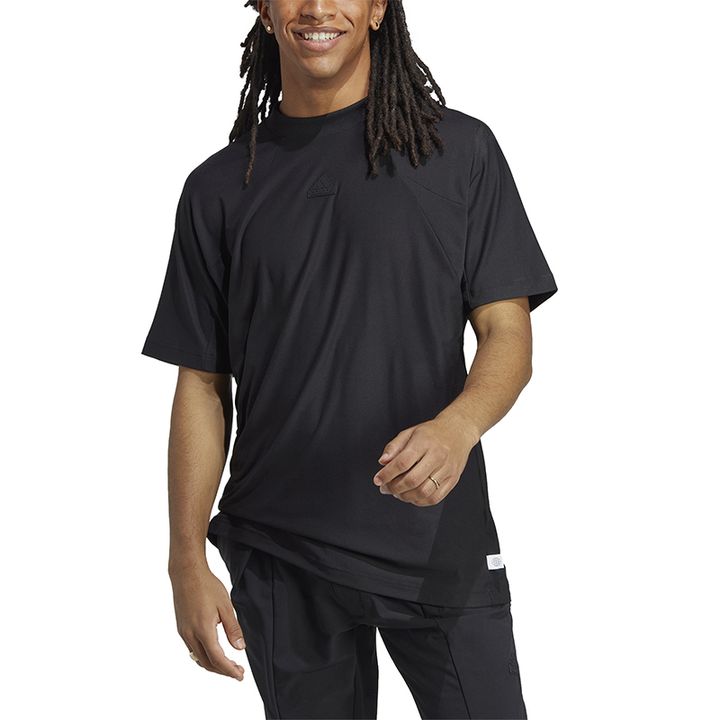adidas-city-escape-mamakatsis-sportuli-maisuri-photo-2