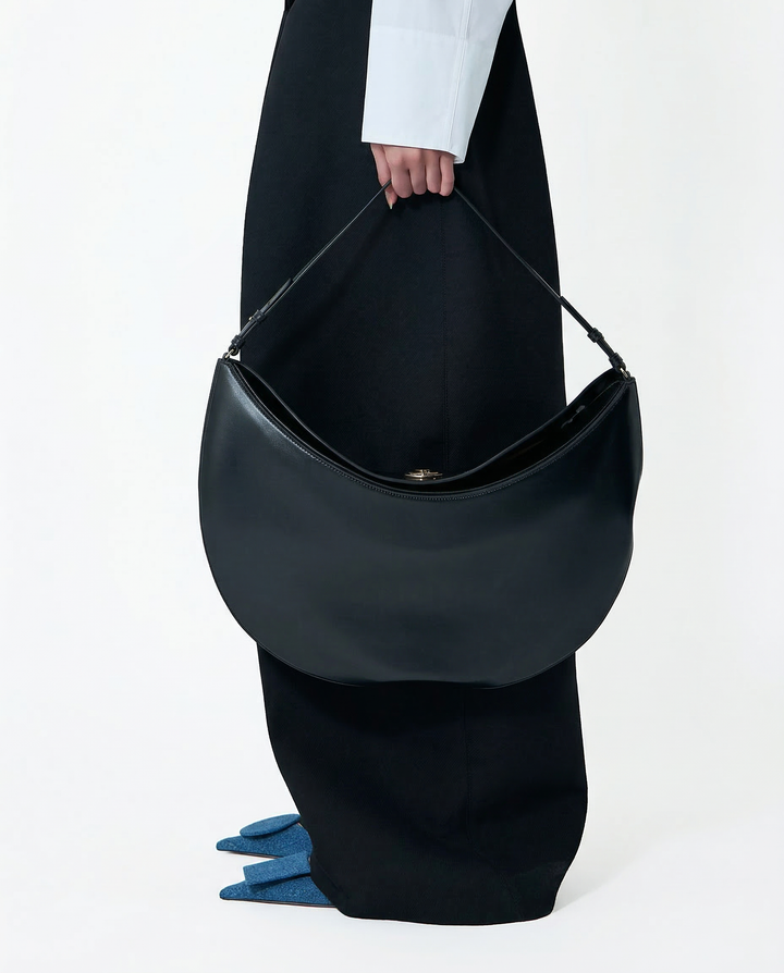 jacquemus-calisso-rond-tqavis-mkharze-gadasakidi-chanta-photo-4