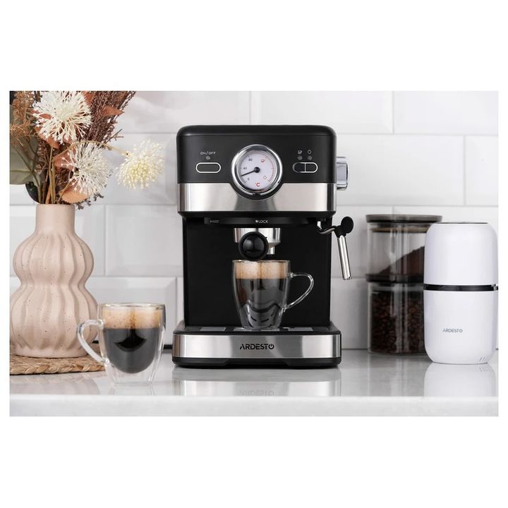 ardesto-erc-ycm-e16b-qavis-aparati-kapuchinatorit-15-l-black-and-silver-photo-2