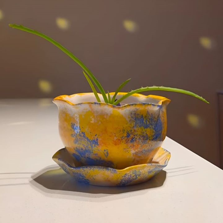 khelnaketi-keramikis-qotani-mtsenareebistvis-photo-2