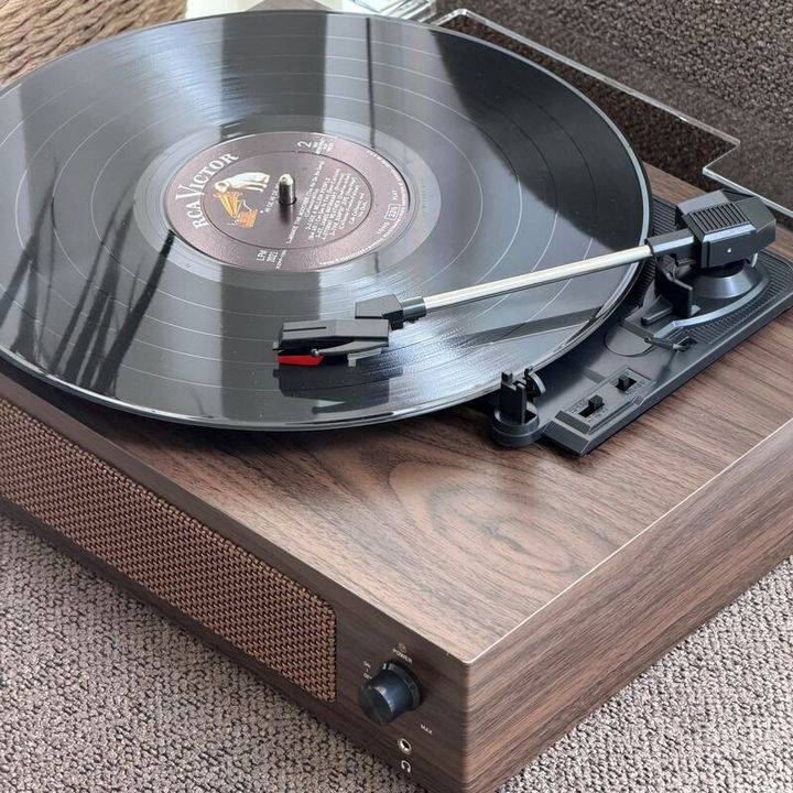 vinilo-walnut-khis-firsakravi-photo-3