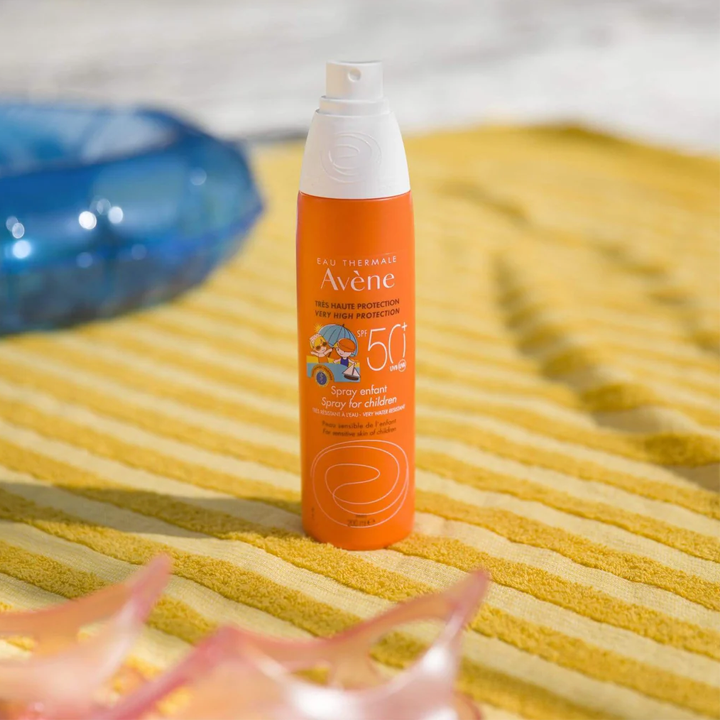 avene-sun-hp-spray-50-bebe-mzisgan-damtsavi-photo-3