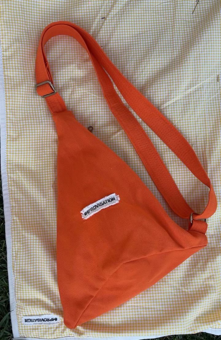 canva-bag-backpack-photo-2