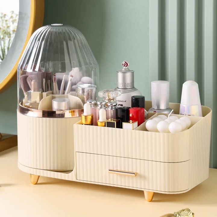 makiazhis-organaizeri-photo-2